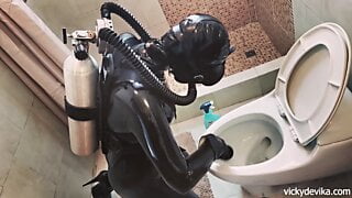 Vicky Devika: My Rubber Lifestyle – Kinky Rubber & Latex