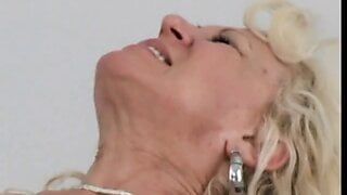 Blonde gets her pussy licked and then fucked
